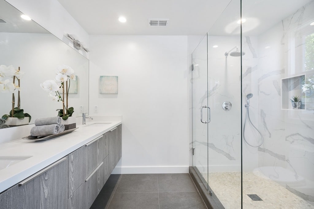 Les douches à l'italienne, un incontournable pour les salles de bain modernes
